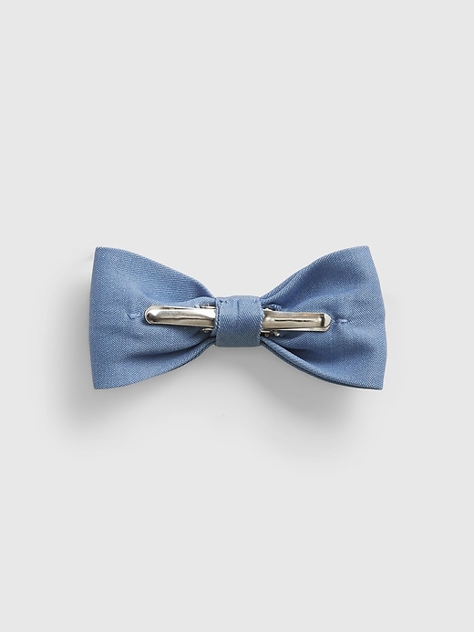2 of 8 showing, with the color blue chambray of product Kids Clip-On Bow Tie