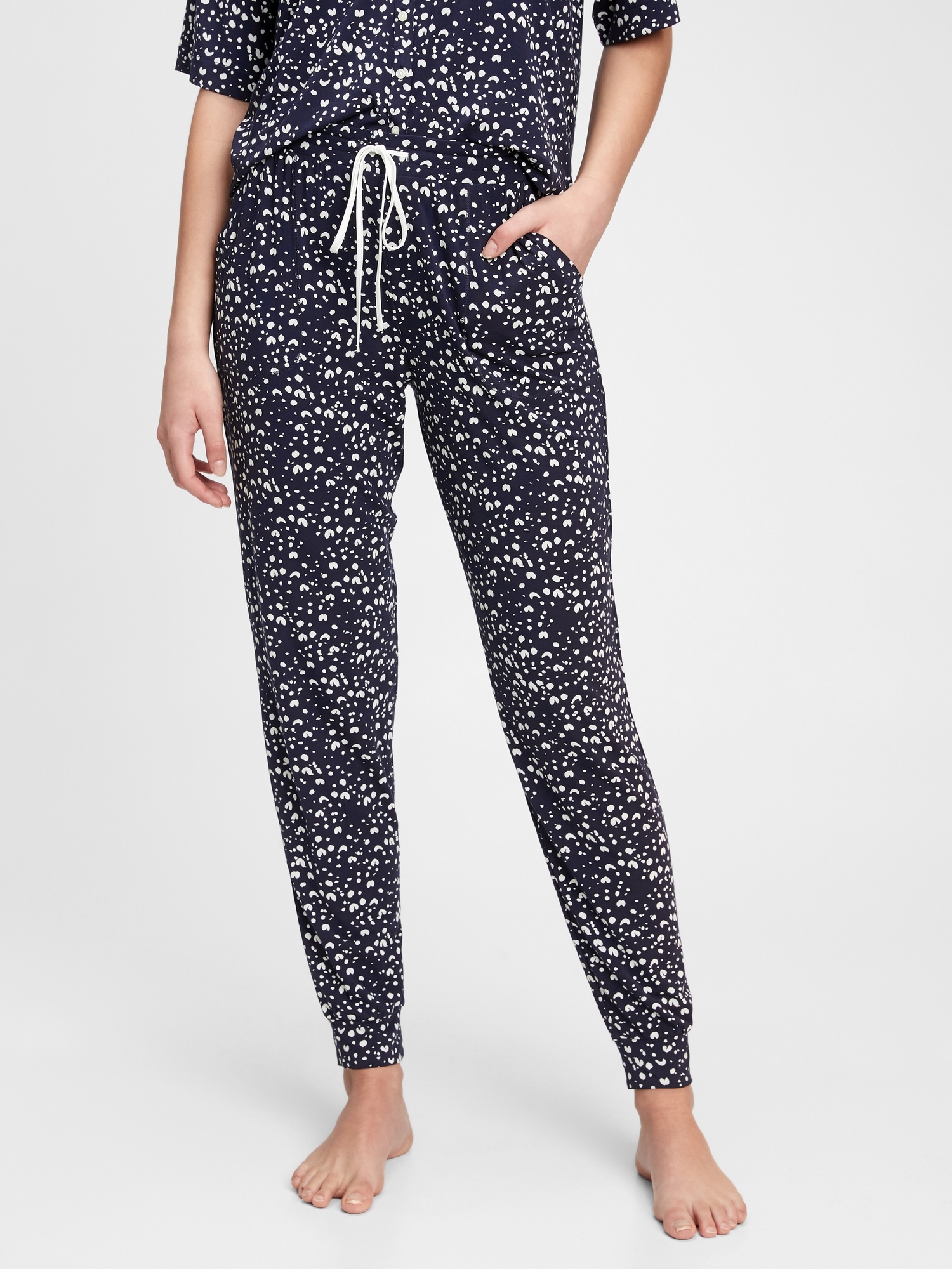 gap print joggers in modal