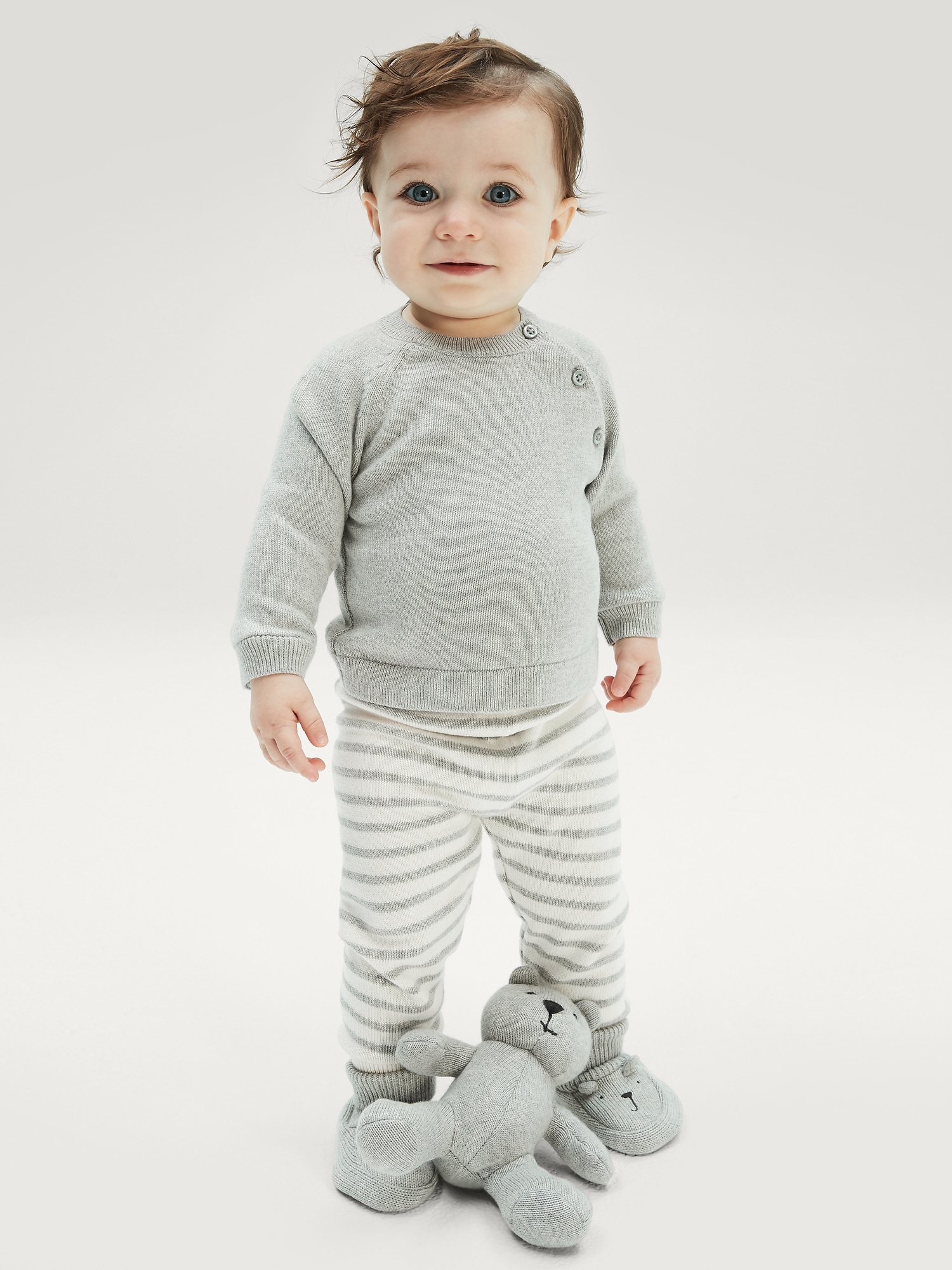 newborn sweater outfit