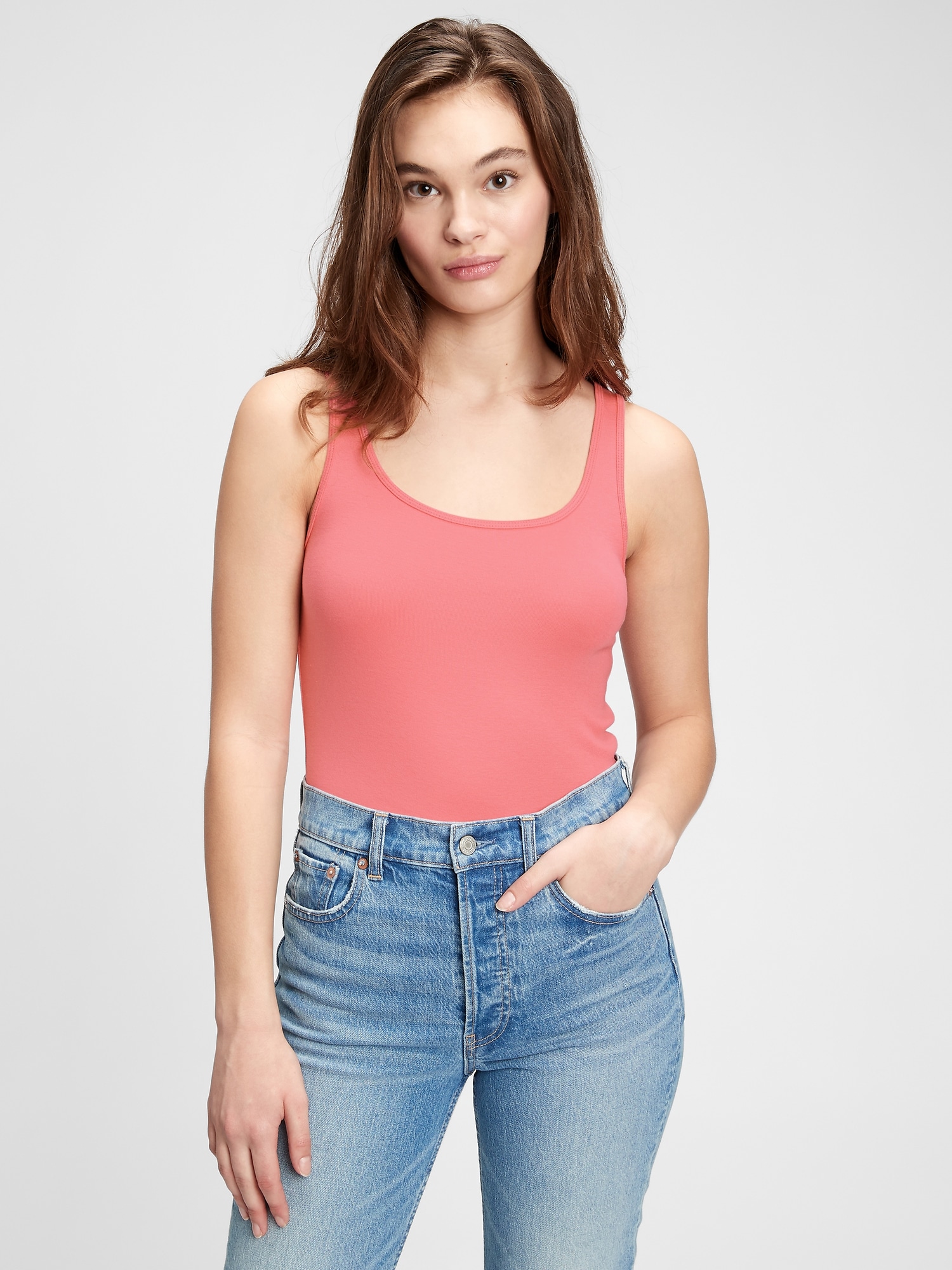 gap white tank top