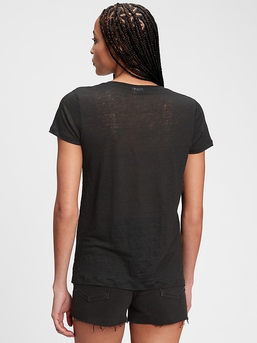 Image number 2 showing, Linen V-Neck T-Shirt