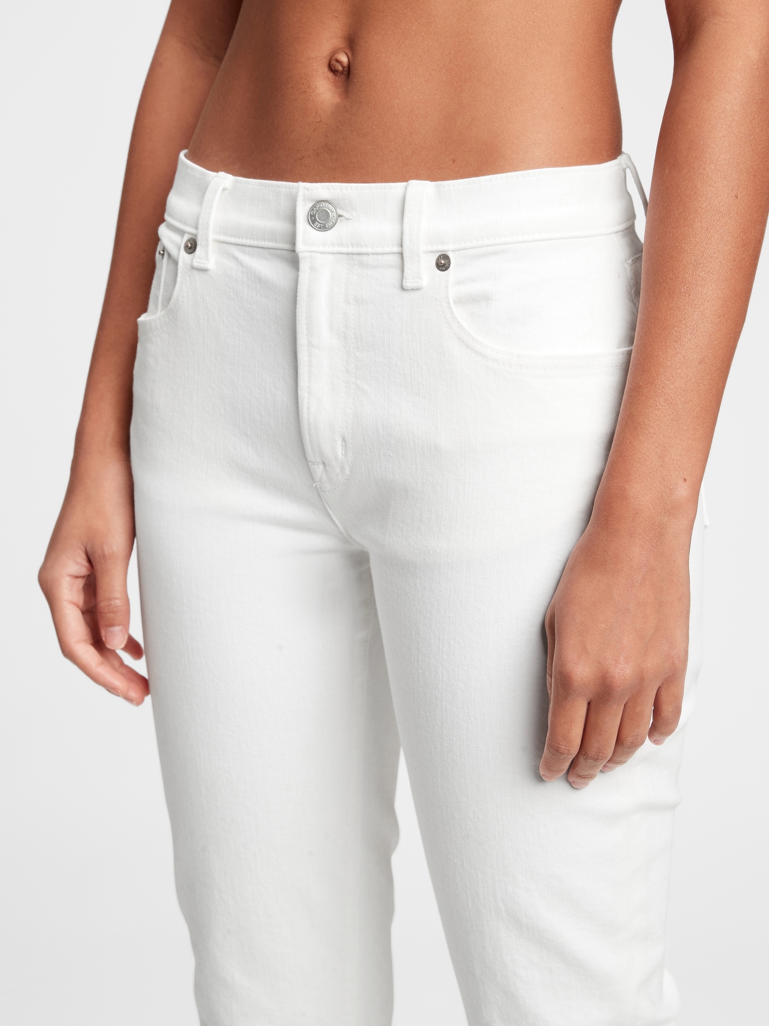 Mid Rise Girlfriend Jeans with Washwell | Gap