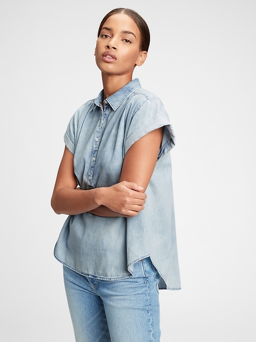 1 of 8 showing, with the color light wash of product Denim Popover Shirt with Washwell™