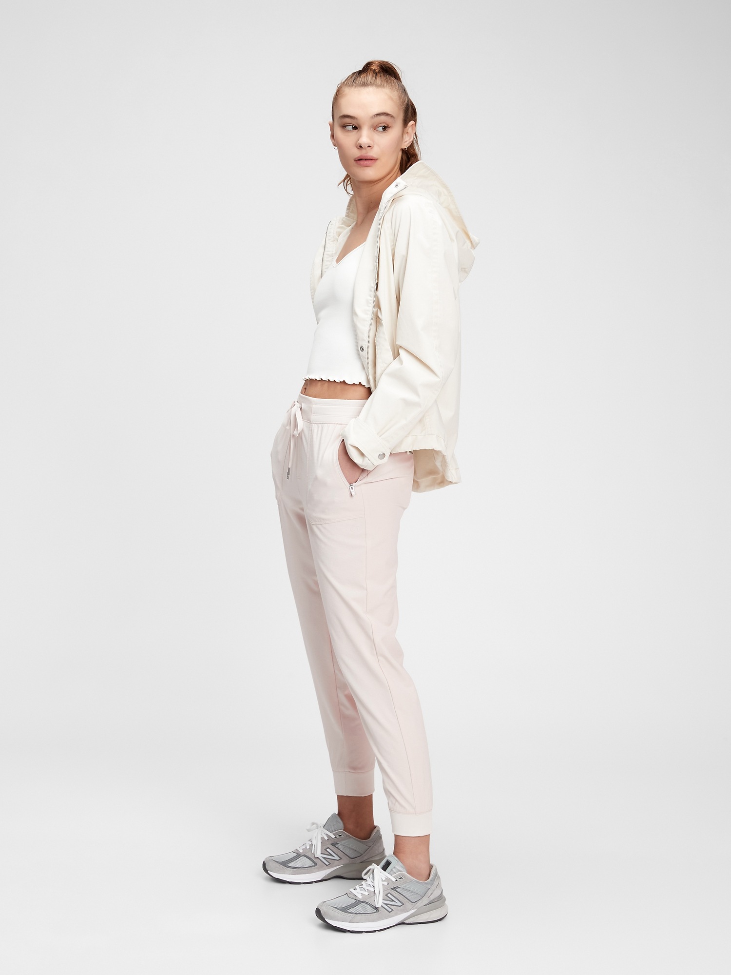 gapfit hiking joggers
