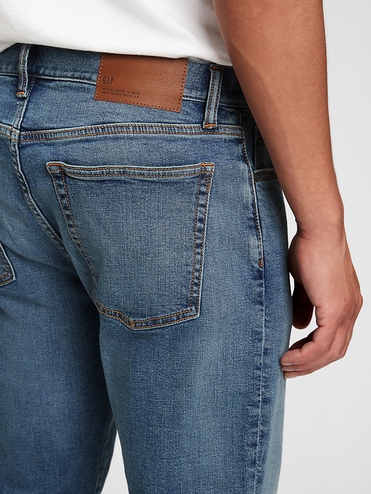 Image number 4 showing, Everyday Jeans in GapFlex with Washwell