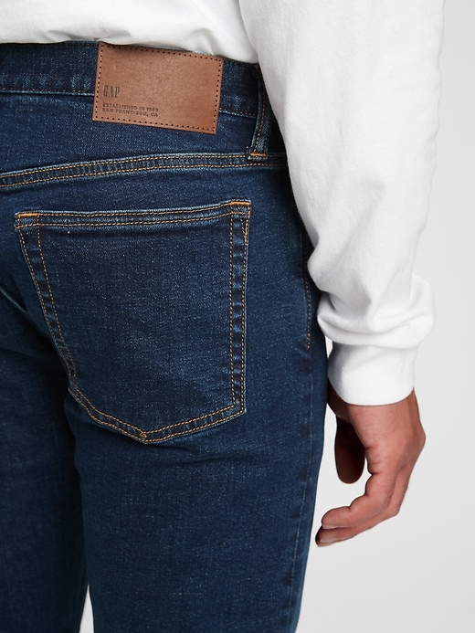 Image number 4 showing, Everyday Slim Jeans in GapFlex with Washwell