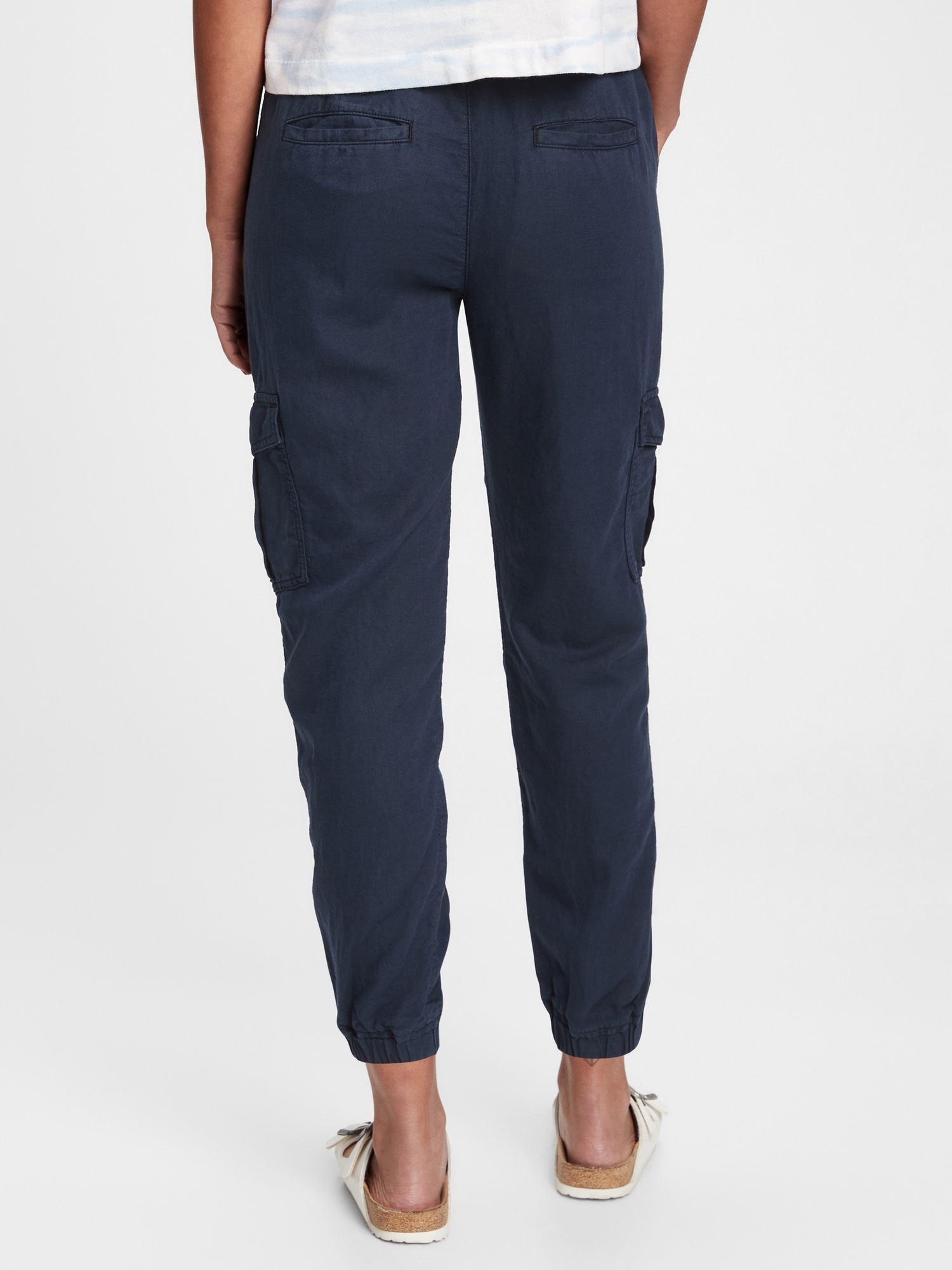 gap cargo joggers