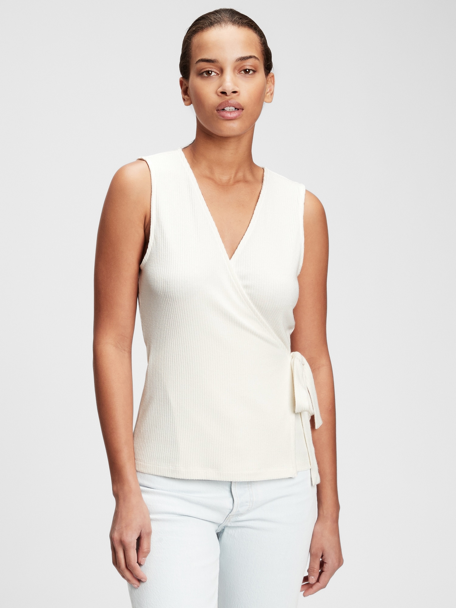Softspun Sleeveless Wrap Front Top Gap