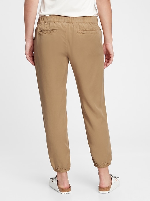Image number 2 showing, Maternity Pull-On Joggers in TENCEL&#153 Lyocell