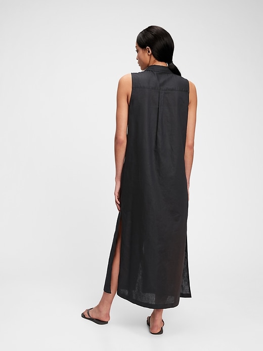2 of 8 showing, with the color true black of product Linen Maxi Shirtdress