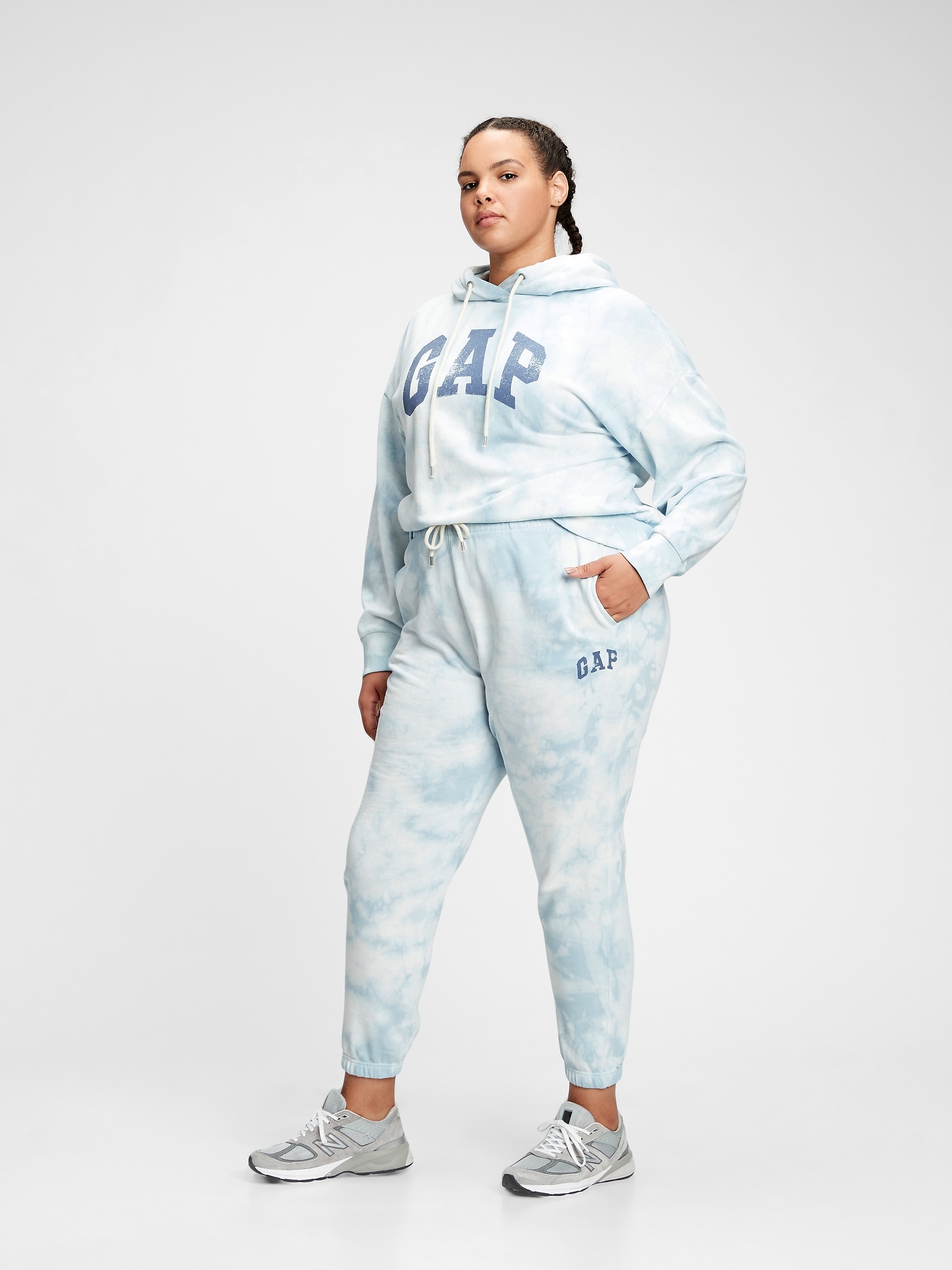 gap heavyweight joggers