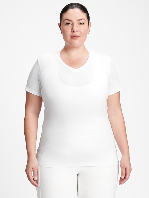 Image number 3 showing, GapFit Breathe V-Neck T-Shirt