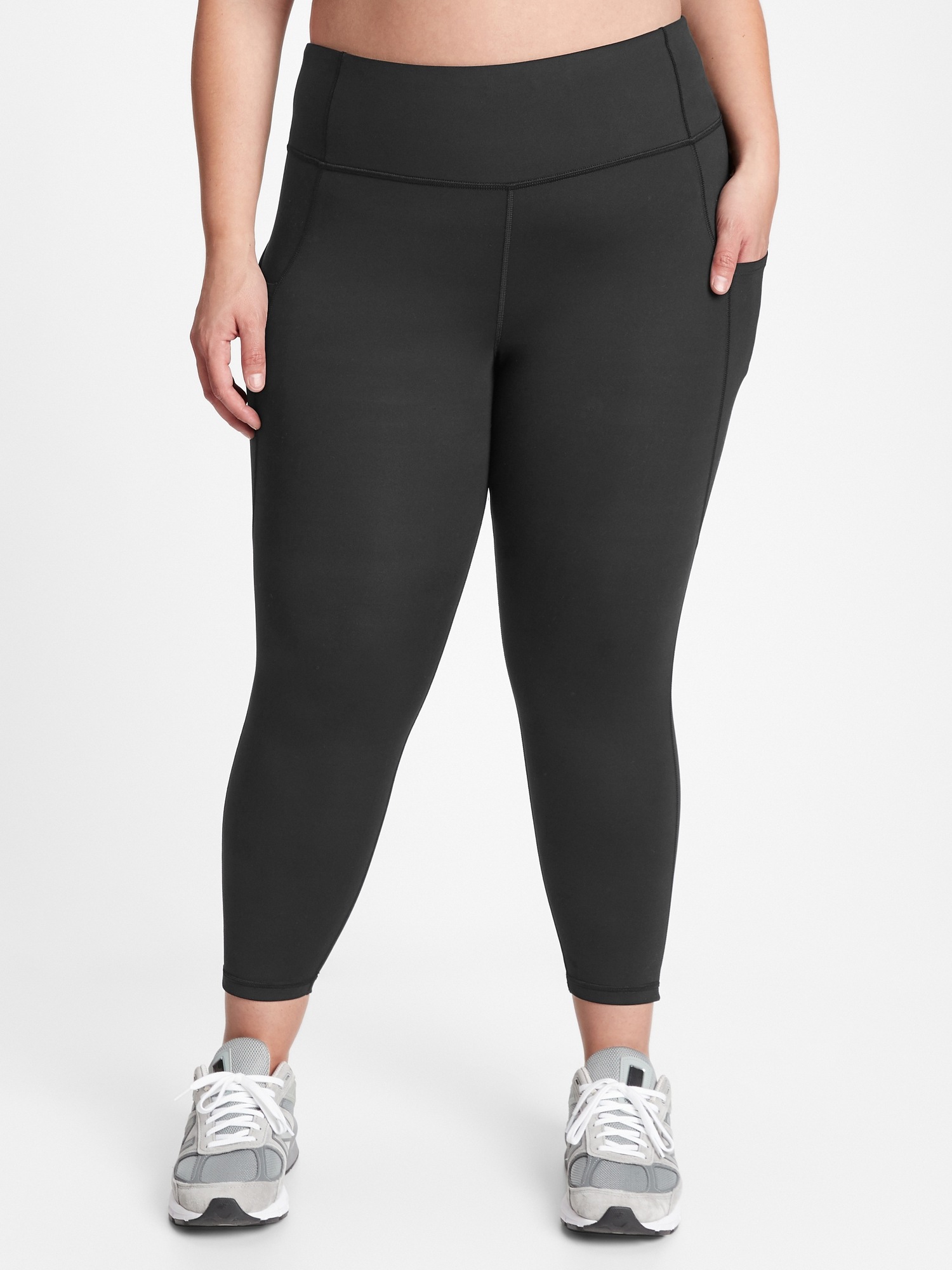 GapFit High Rise Blackout Side Pocket 7/8 Leggings