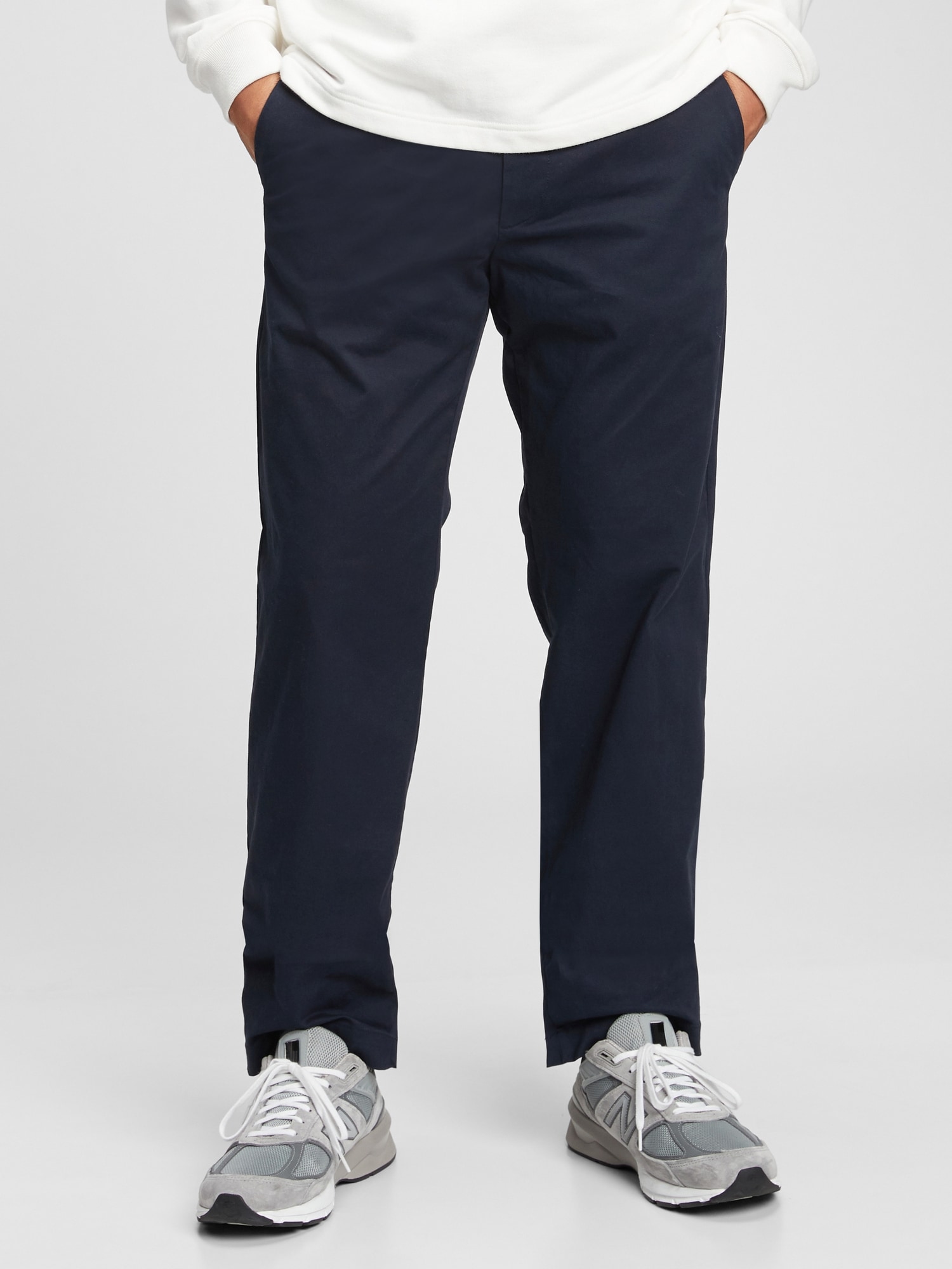 Gap Modern Khakis In Relaxed Fit With Flex In Classic Navy