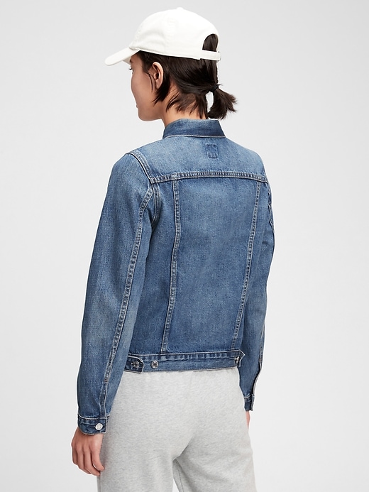 Image number 2 showing, Icon Denim Jacket With Washwell&#153