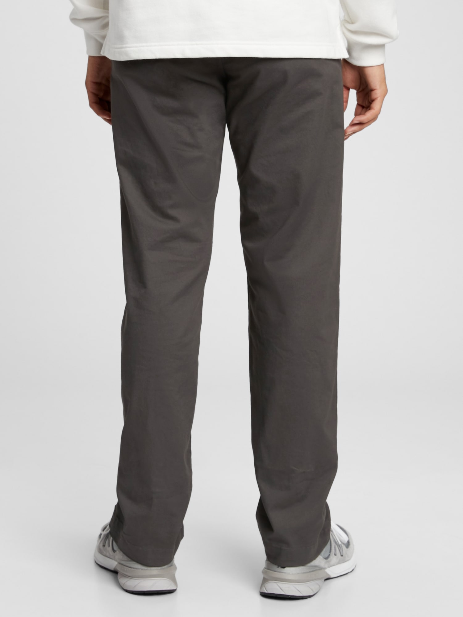 Modern Khakis in Relaxed Fit with GapFlex