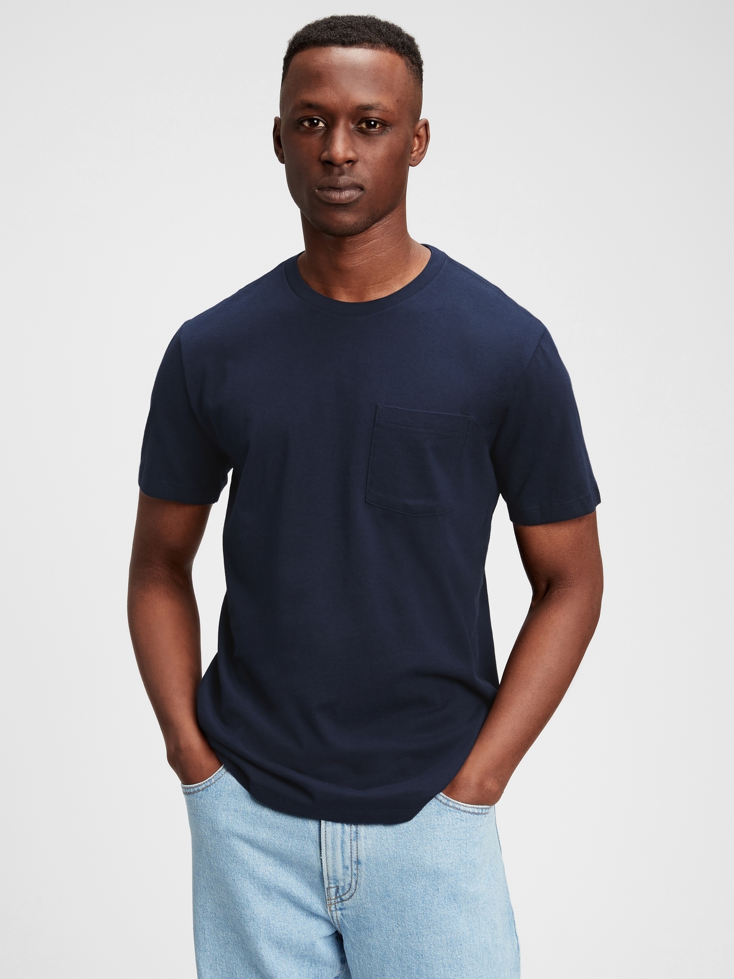 Gap Pocket T-Shirt blue. 1