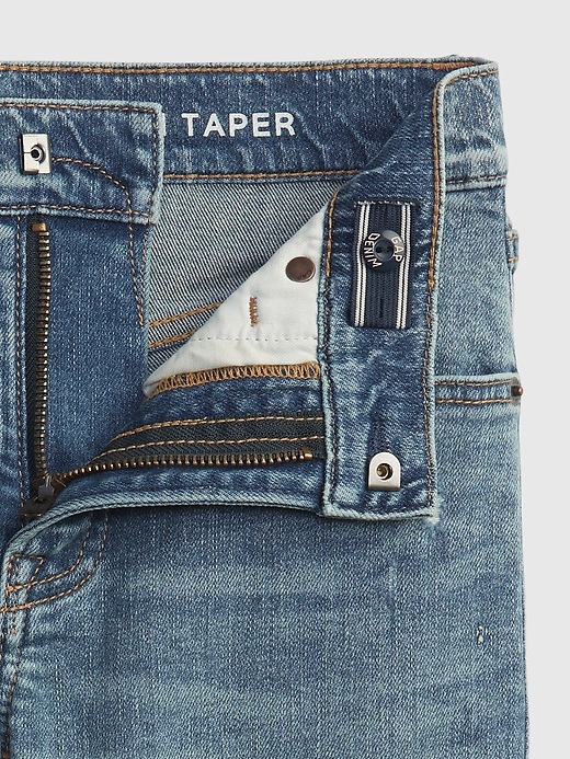 Image number 4 showing, Kids Slim Taper Jeans with Washwell&#153