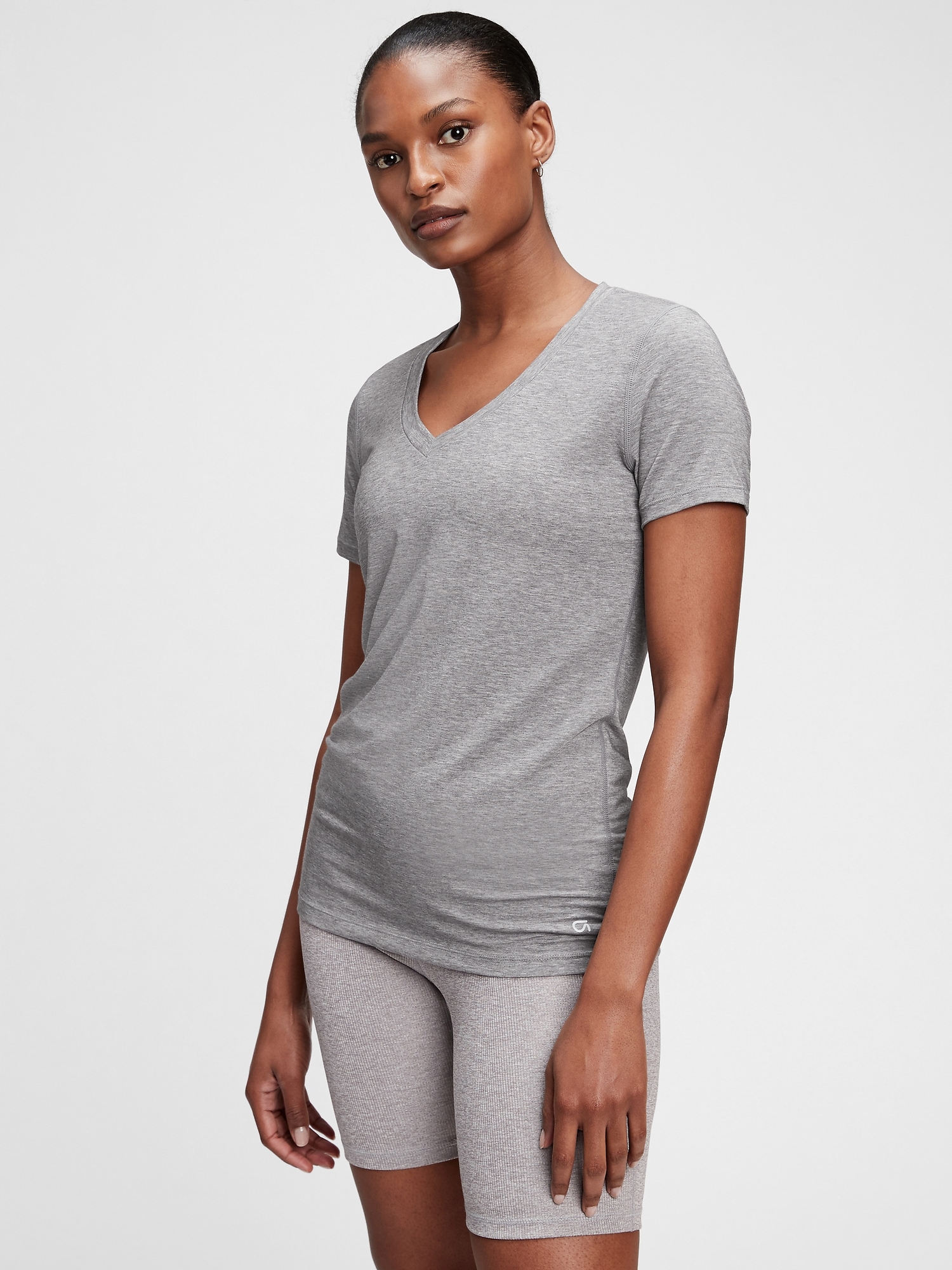 GapFit Breathe V-Neck T-Shirt