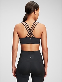 gapfit eclipse medium support strappy sports bra