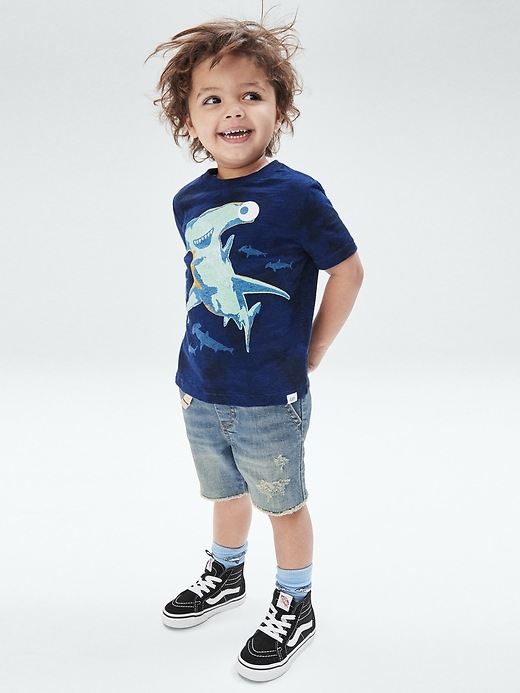 Image number 4 showing, Toddler Distressed Denim Pull-On Shorts with Washwell&#153