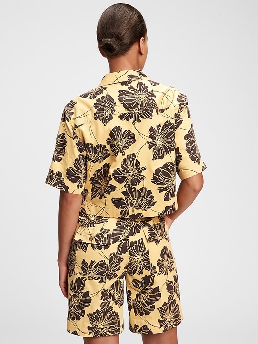 2 of 8 showing, with the color yellow & black floral of product Cropped Print Shirt