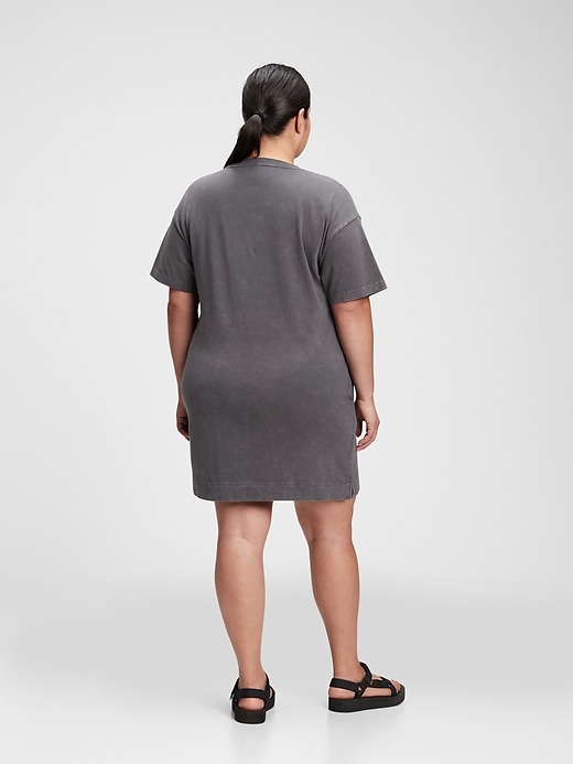 Image number 6 showing, Oversized T-Shirt Dress