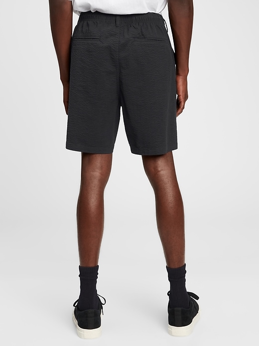 2 of 8 showing, with the color black moonless night of product 7" Easy Seersucker Shorts With E-Waist