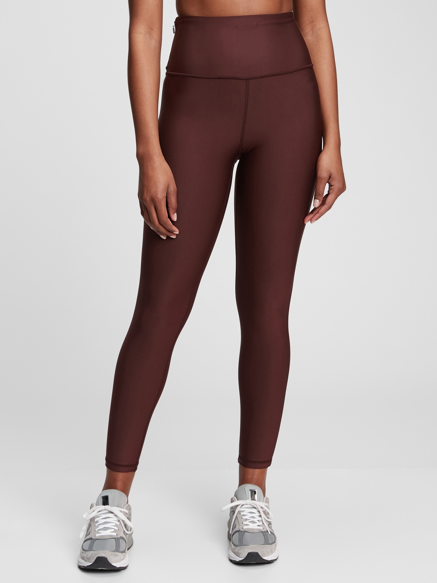 GapFit Sky High Rise 7 8 Leggings in Eclipse