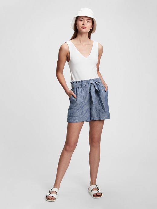 Gap 4" High Rise Paperbag Shorts with Washwell