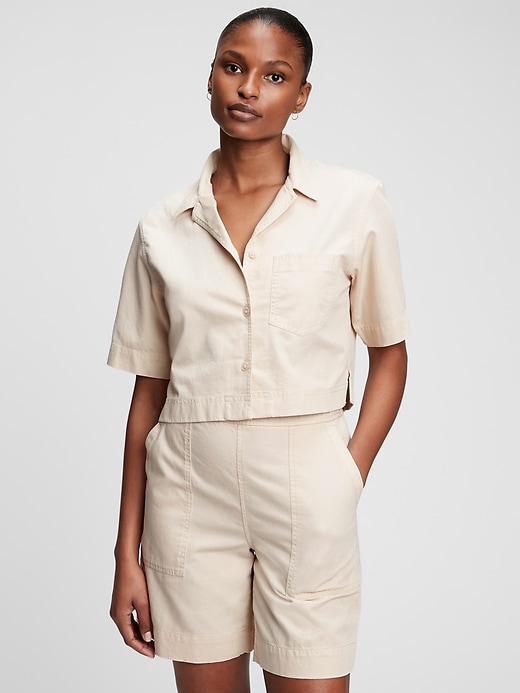 1 of 8 showing, with the color peach pebble beige of product Cropped Print Shirt