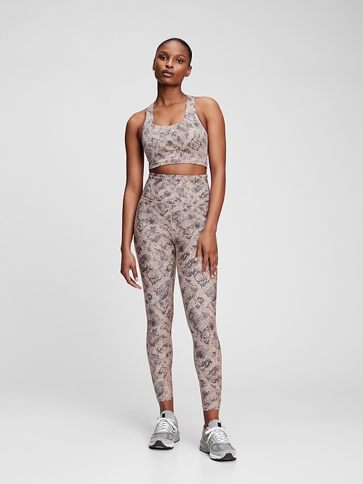 GapFit Sky High Rise 7/8 Leggings in Eclipse