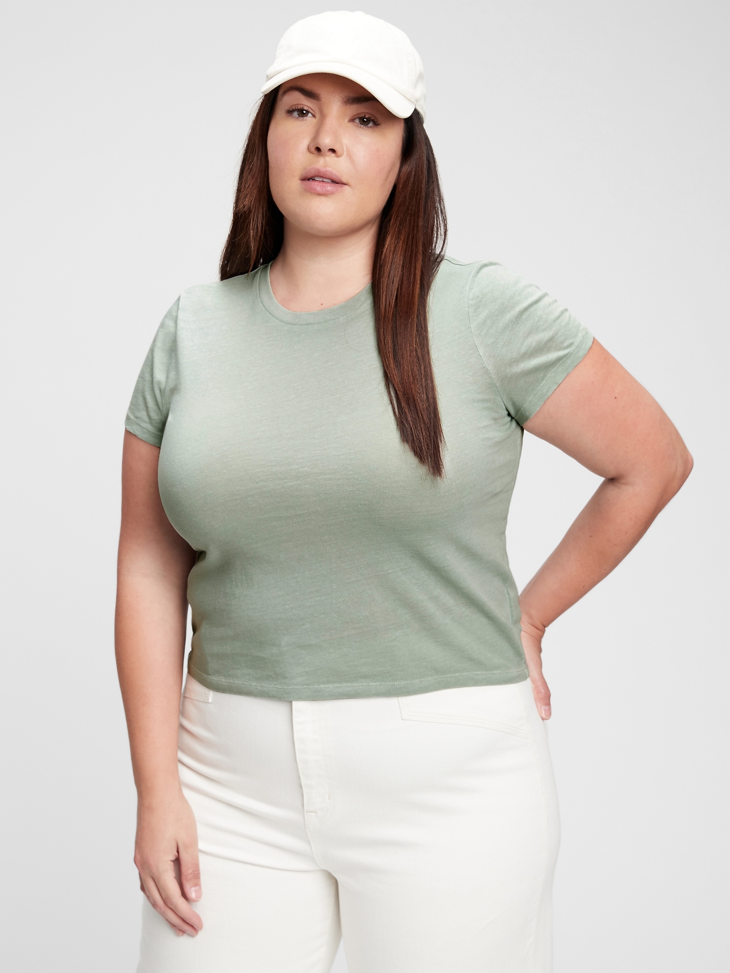 gap shrunken tee