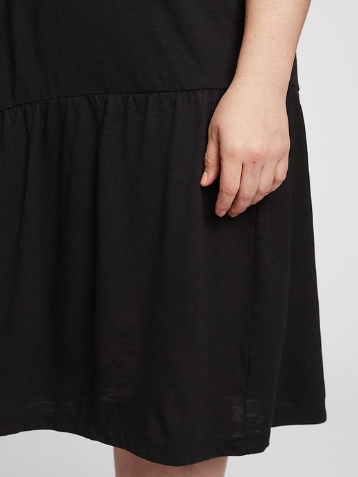 Image number 7 showing, Sleeveless Tiered Ruffle Midi Dress