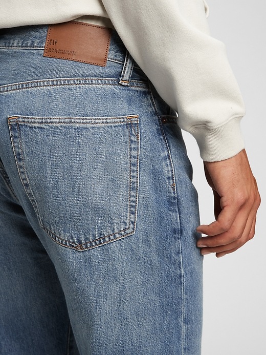 Image number 5 showing, Relaxed Jeans with Washwell