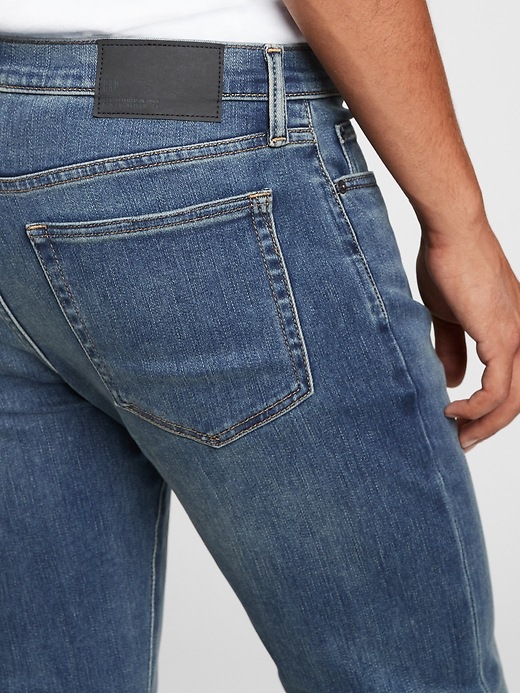 Image number 5 showing, GapFlex Soft Wear Slim Taper Jeans with Washwell