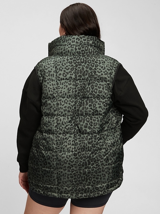 Image number 7 showing, Recycled Nylon Relaxed Lightweight Puffer Vest