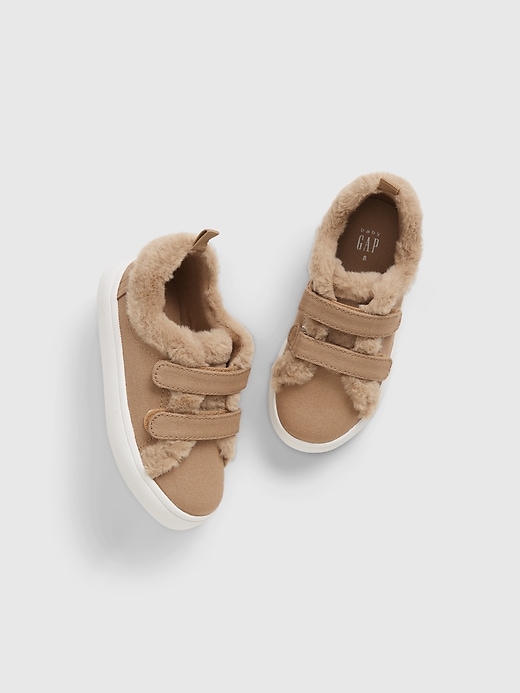 1 of 8 showing, with the color nude beige of product Toddler Sherpa Lined Sneakers
