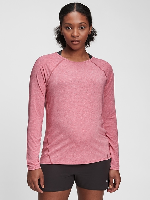 Maternity GapFit Breathe T-Shirt