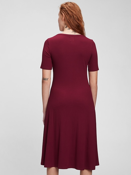 2 of 8 showing, with the color red delicious of product Ribbed Midi Dress