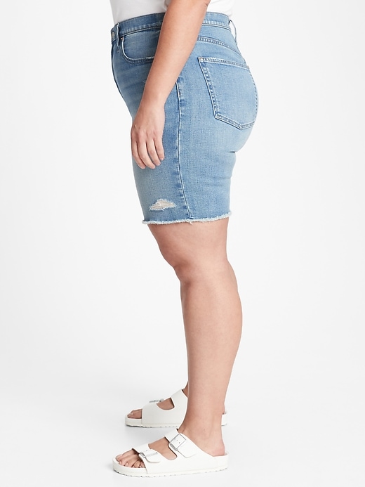Image number 4 showing, Mid Rise Loose Denim Bermuda Shorts with Washwell
