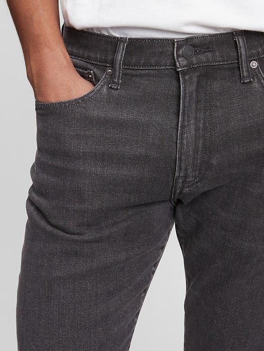 Image number 4 showing, Soft Flex Straight Jeans with Washwell&#153