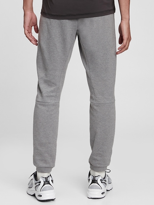 gapfit tech joggers