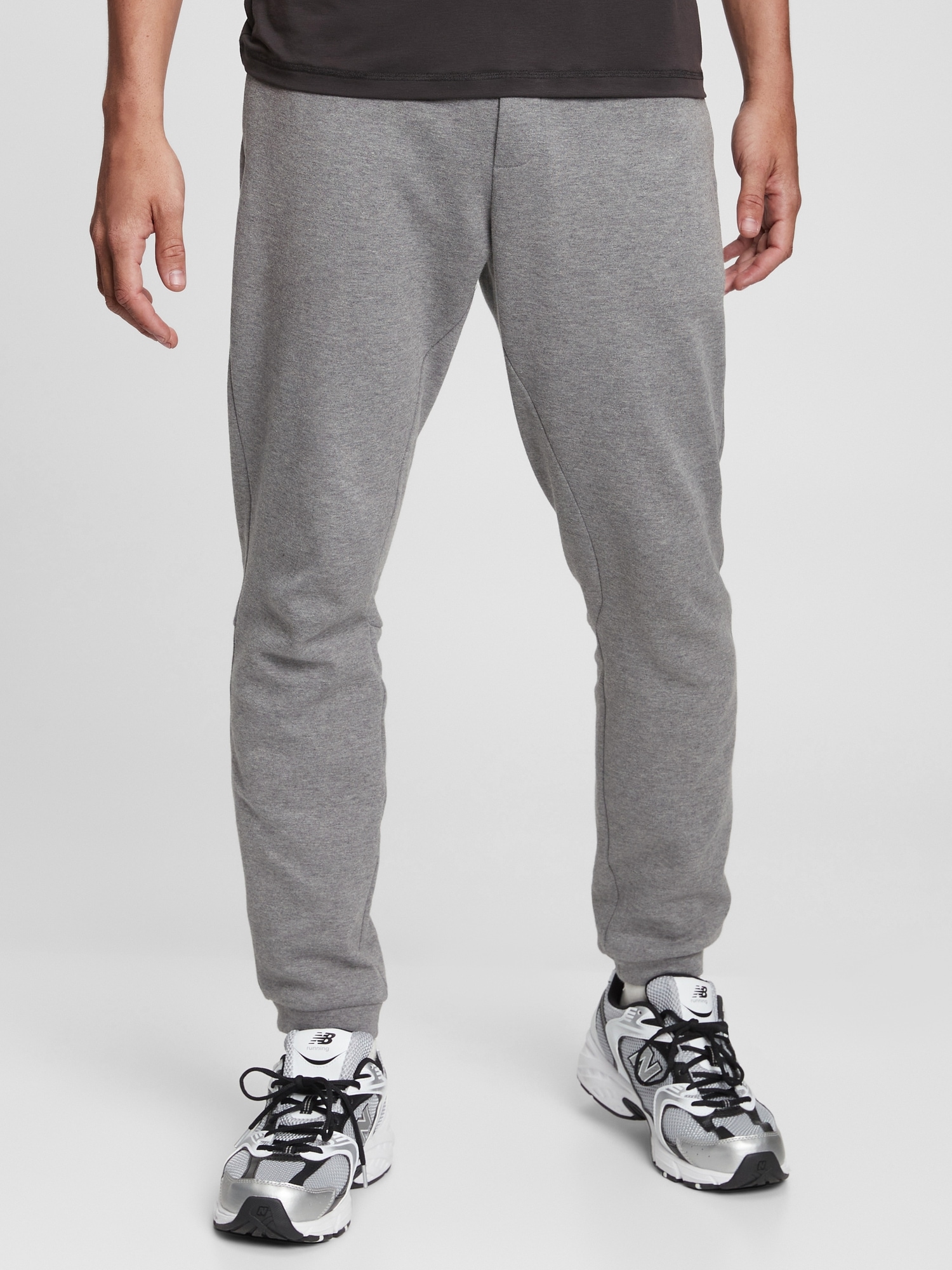 GapFit Tech Slim Joggers | Gap