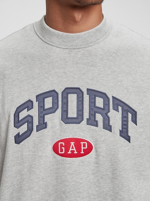 gap crewneck