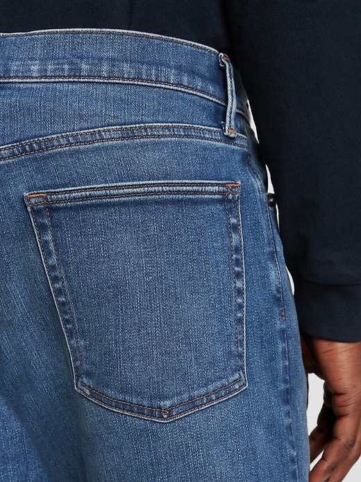 Image number 4 showing, Soft Flex Straight Jeans with Washwell&#153