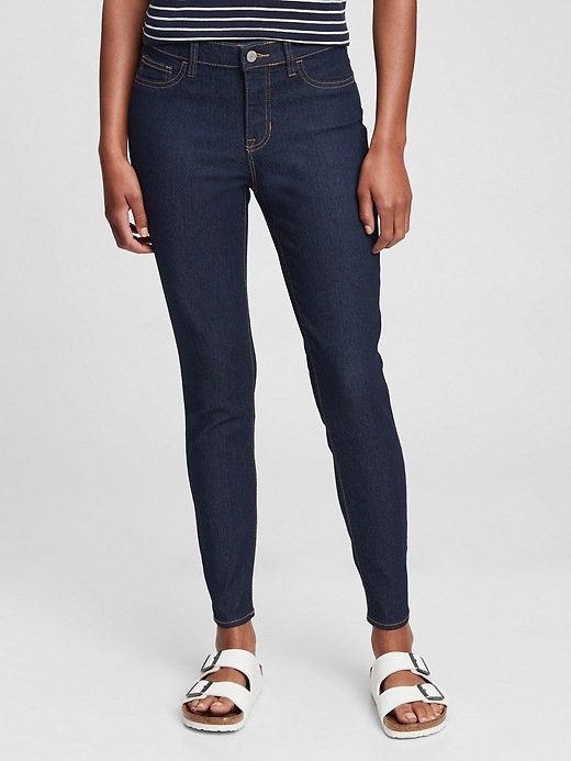 Gap Mid Rise Cropped Favorite Jegging With Washwell