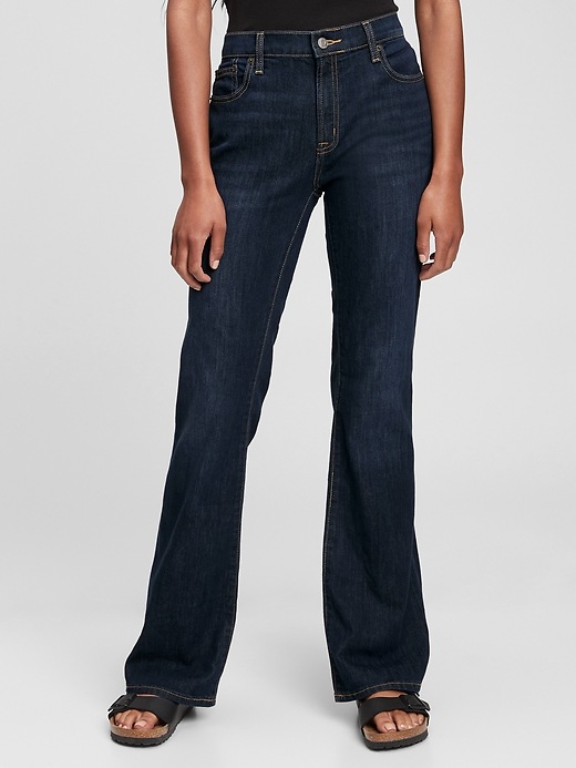 Gap Mid Rise Bootcut Jeans With Washwell