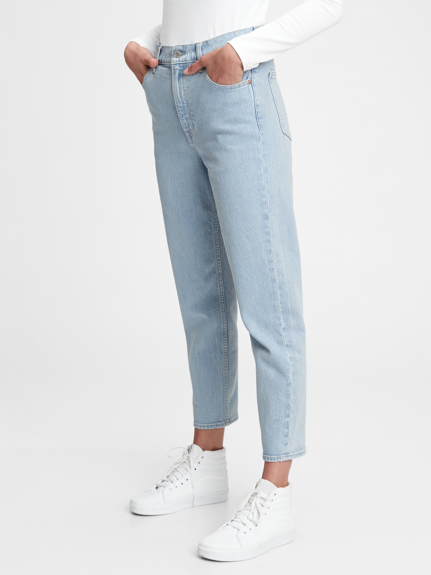 Sky High Rise Mom Jeans with Washwell | Gap