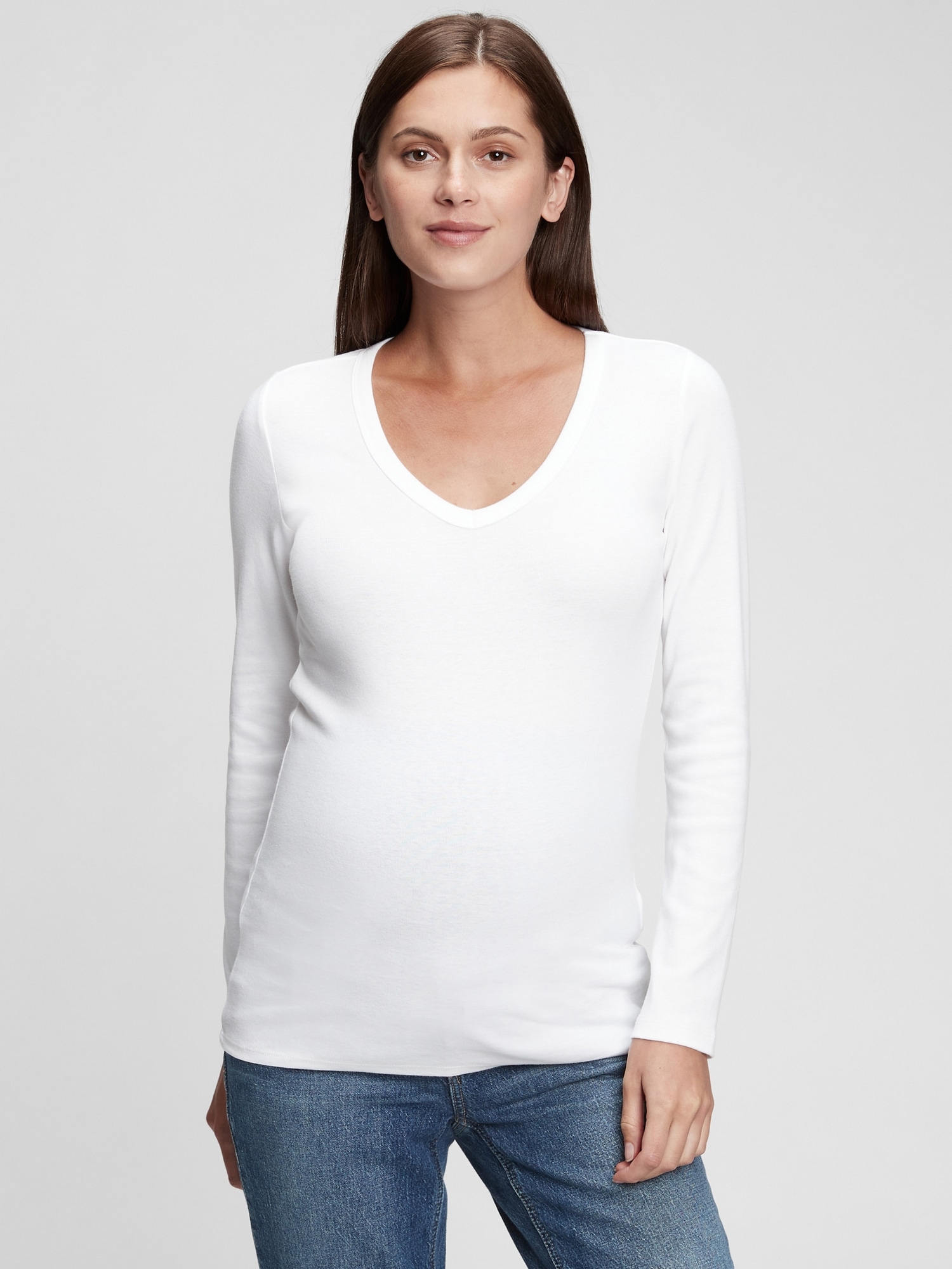 Gap Maternity Modern V-neck T-shirt In White